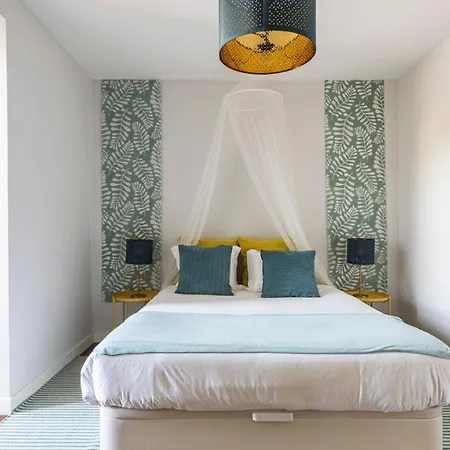 Apartment Plum Guide - Elementary *